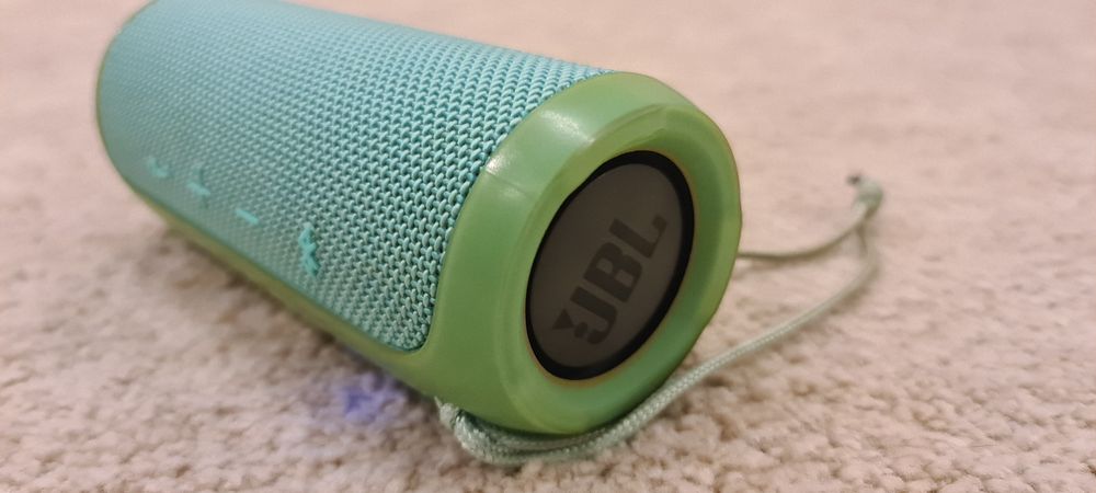 Original JBL Flip 3 Bluetooth Speaker, Used but in Good Condition64740666255235123