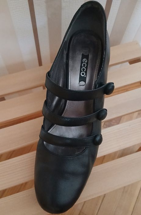 Жіночі туфлі ecco