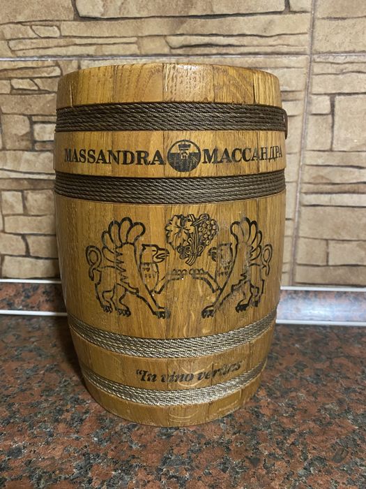 СувенірнаДерев'яна маленька бочка