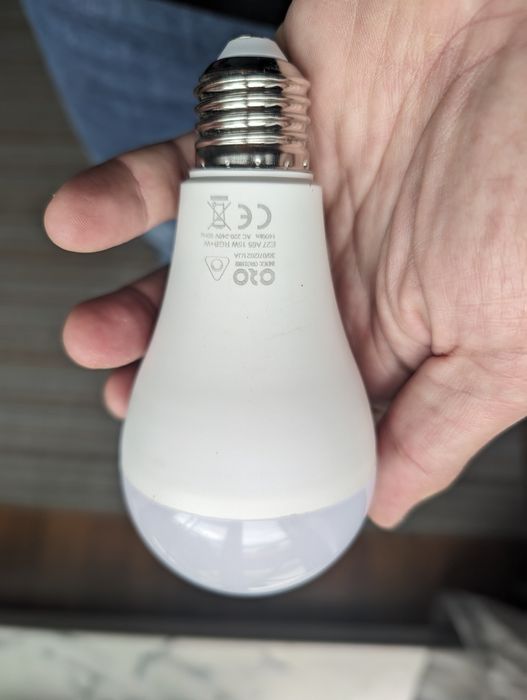 Lâmpada inteligente RGB Tuya 15w