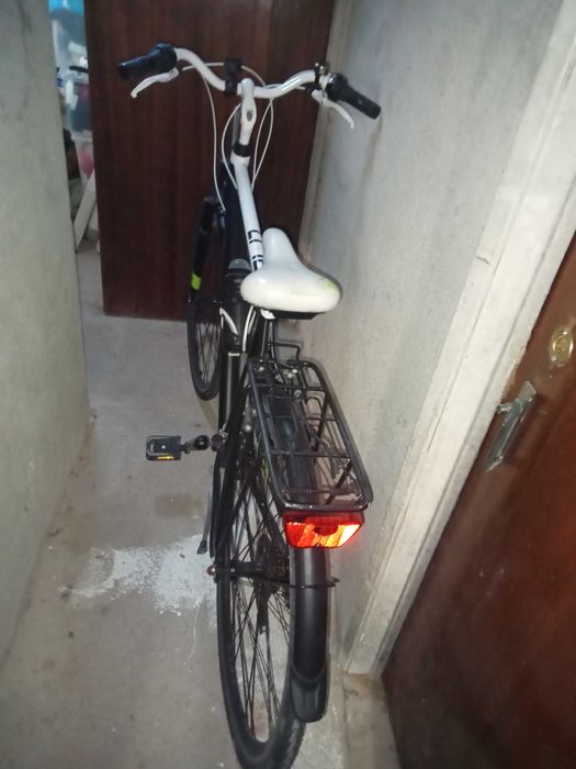 Vendo bicicleta muito boa para pedalar