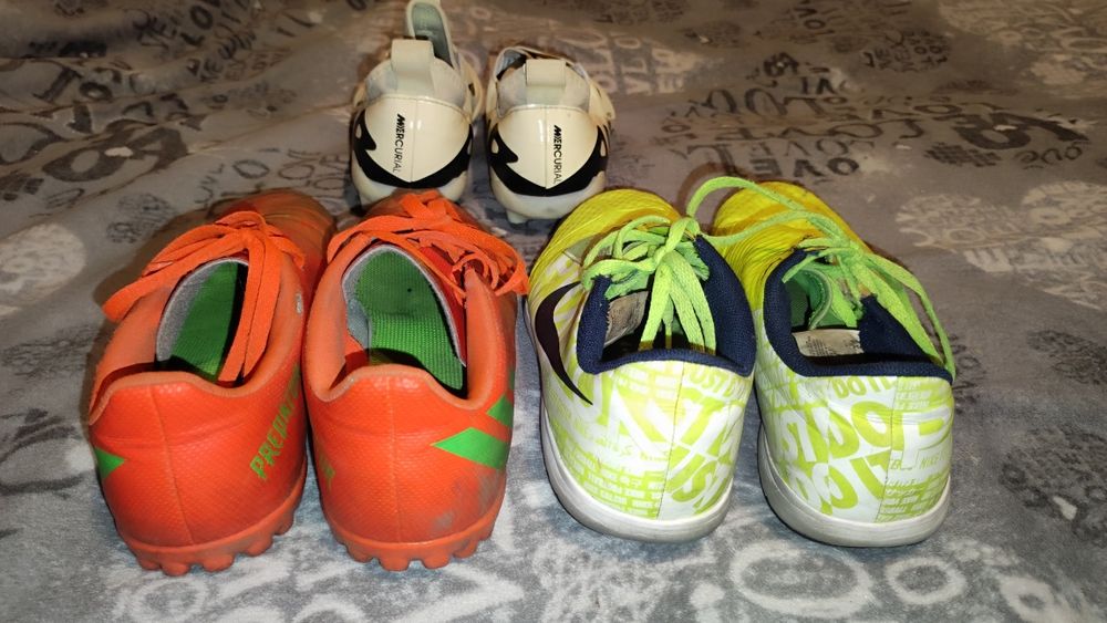 Бутсы футбольные сороконожки Nike adidas