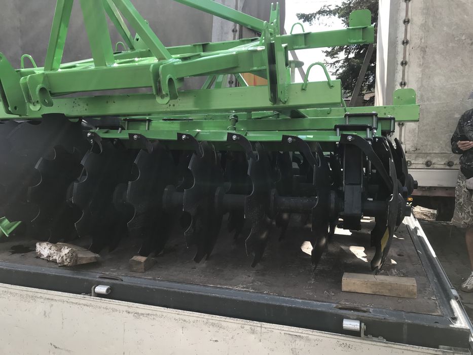 Борона дискова навісна Bomet з катком