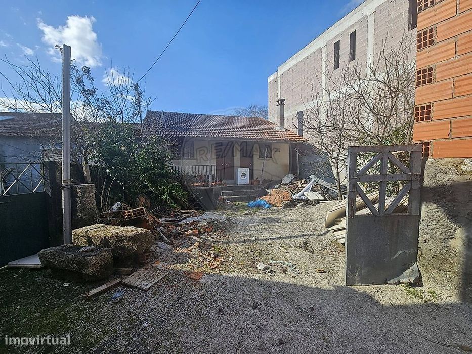 Moradia T2 para venda