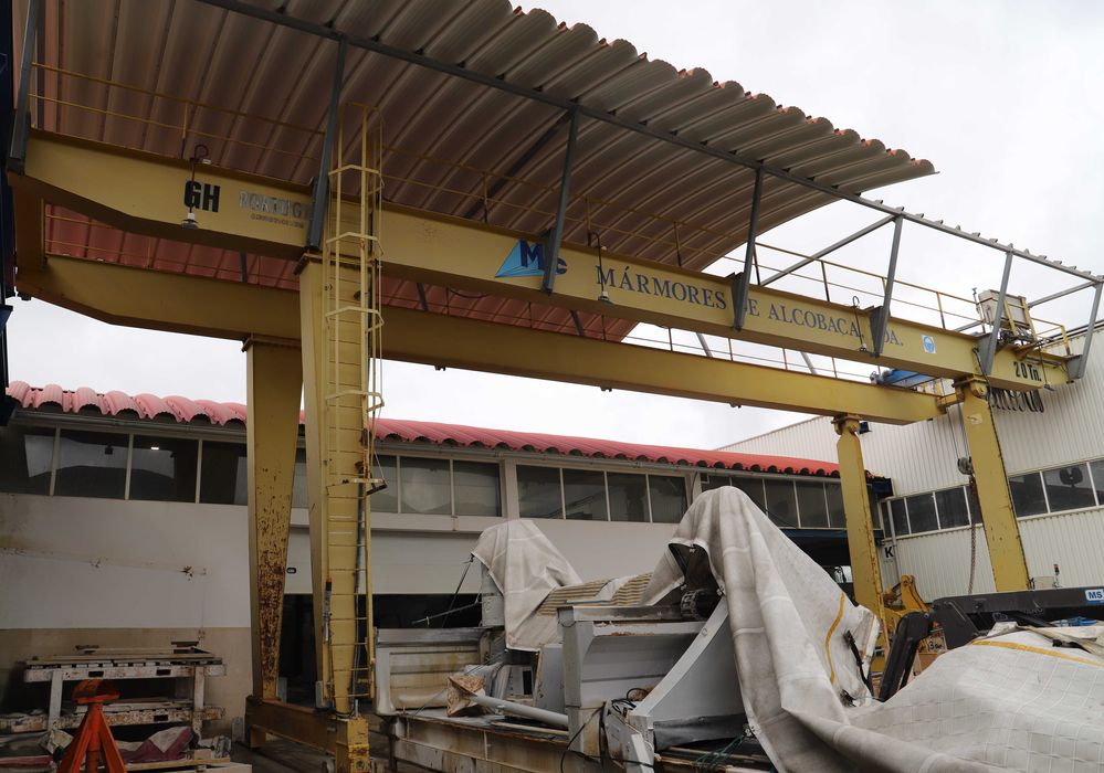 Pórtico Rolante 20 Toneladas - 24m x 7m - com telhado