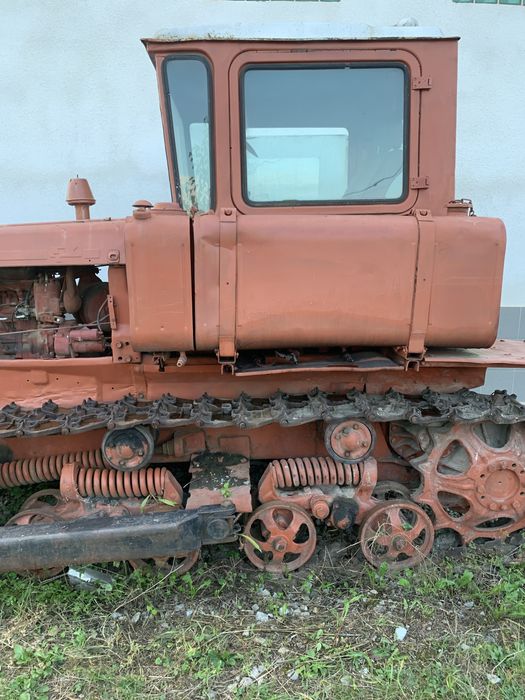 Трактор гусеничний бульдозер дт75