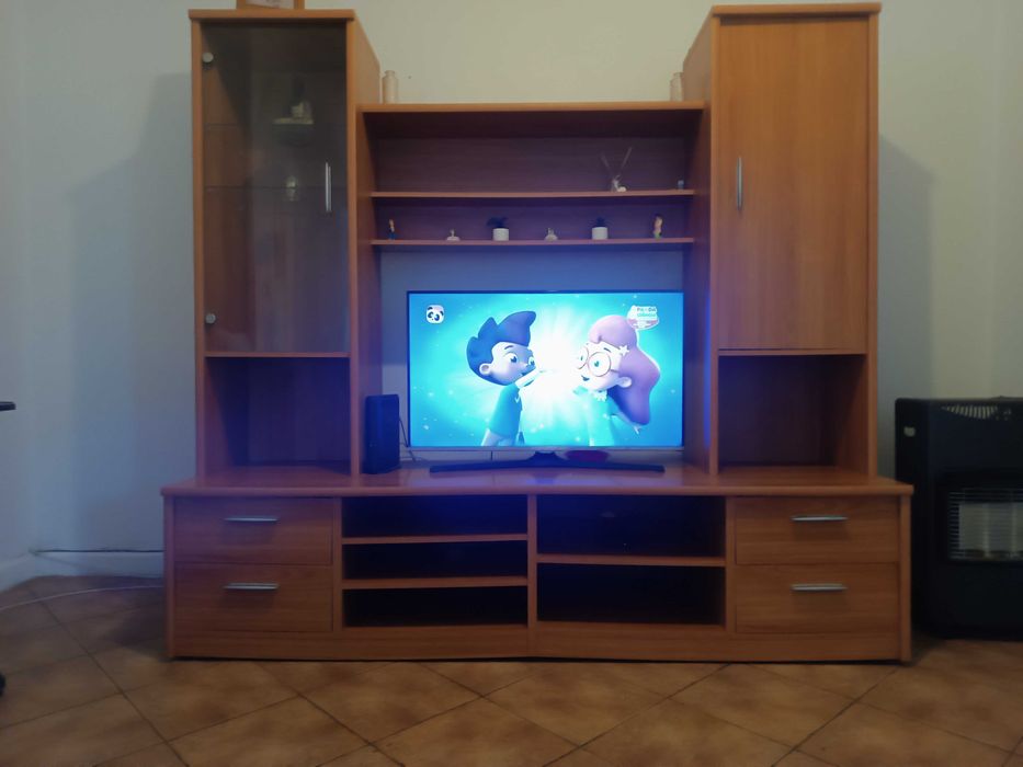 Móvel de TV Sala em  Madeira