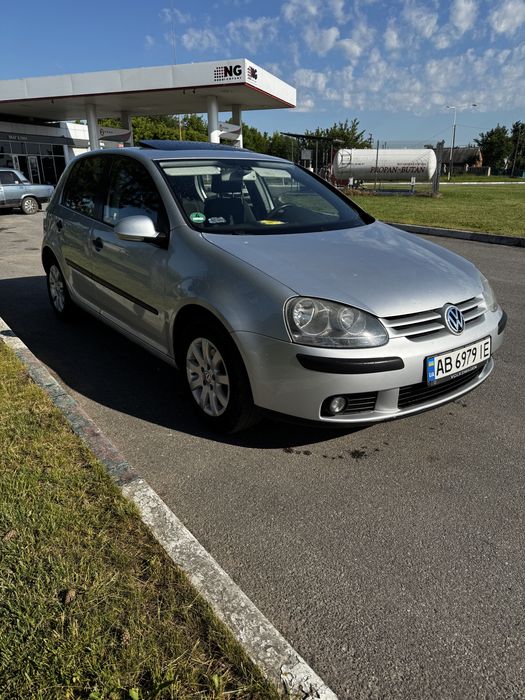 Гольф 5 2003року