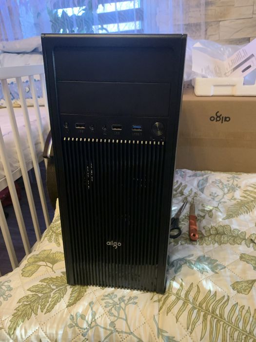 Komputer stacjonarny 3.0Ghz/2Gb