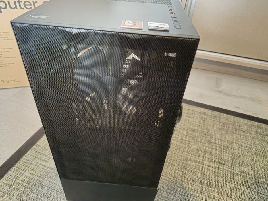 Fractal Design Pop Air Black TG Clear Tint