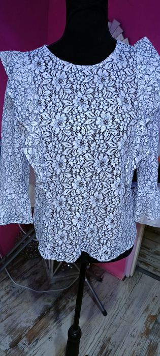 Damska bluzka firmy Primark.