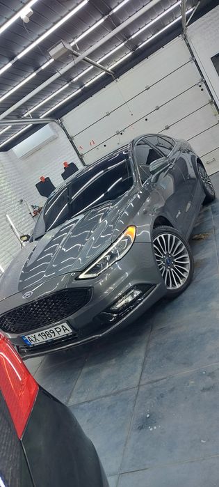 Ford Fusion Гибрид