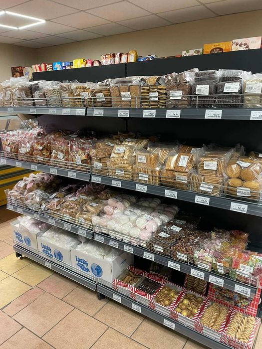 Торгове обладнання. Торговий стелаж. Каса. Вітрина. Гачки в магазин