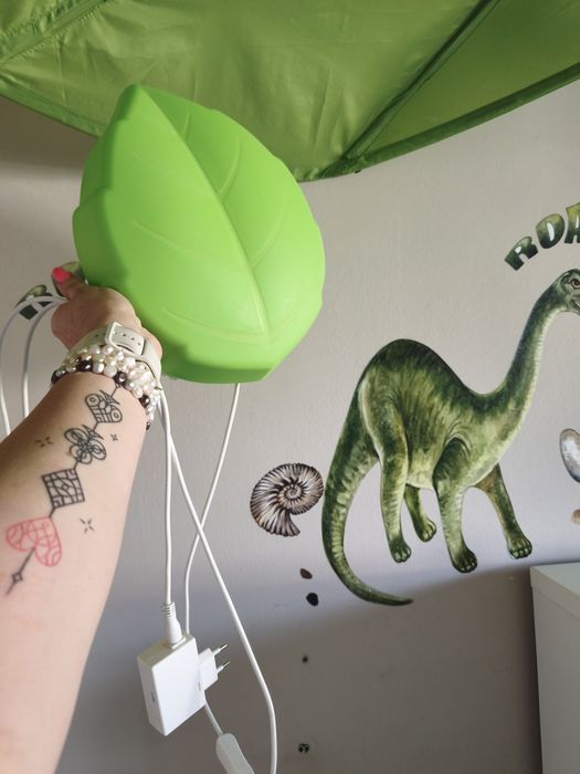 Liście baldachimy i lampki IKEA