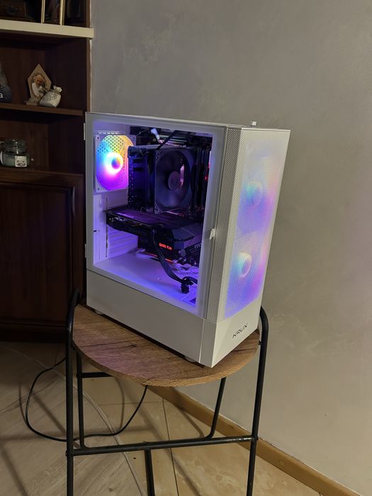 Komputer Ryzen 5 5600 / GTX 1660S / 16GB RAM / SSD / RGB