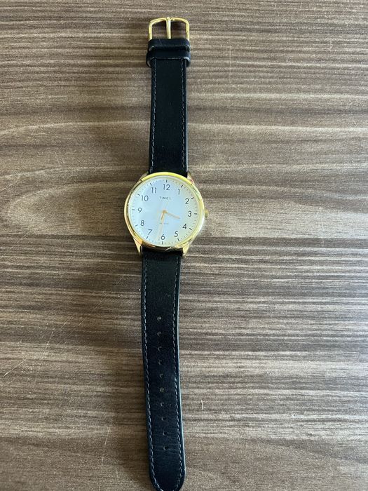 Zegarek Timex Easy Reader – skórzany pasek