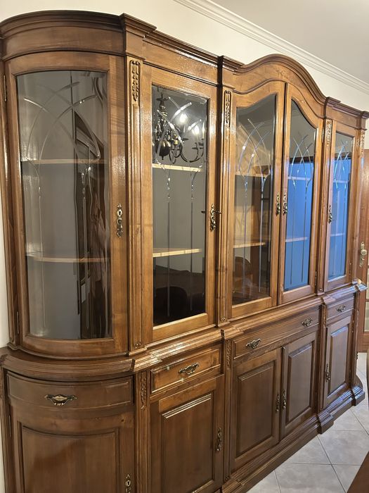 Cristaleira e armario