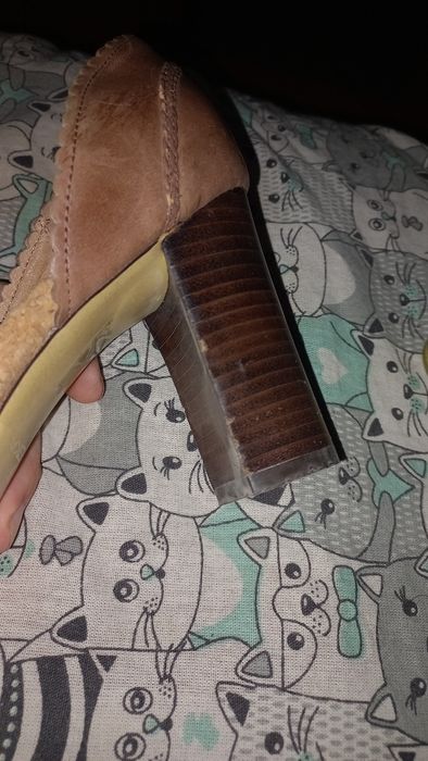 Туфли на каблуках Braska, кожа