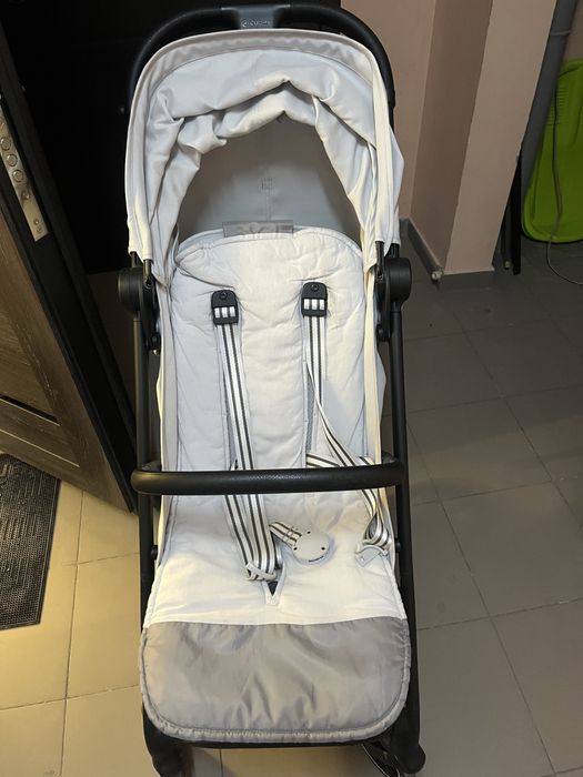 Прогулянковий візочок Cybex Beezy 2024