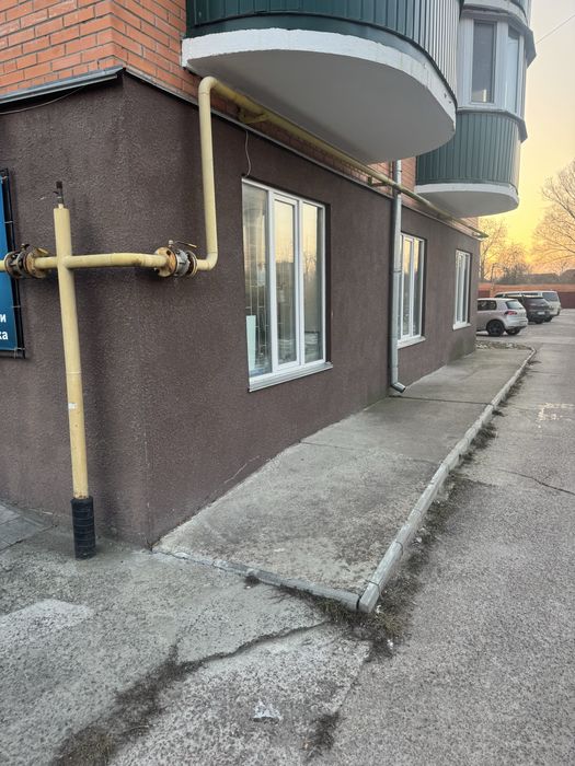 Сдам в оренду маназин площою 64кв.м