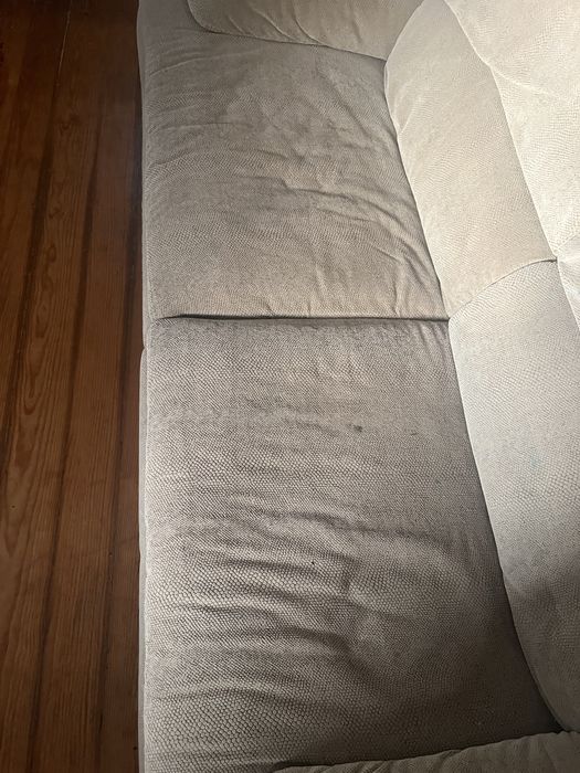 Sofa de tecido beje