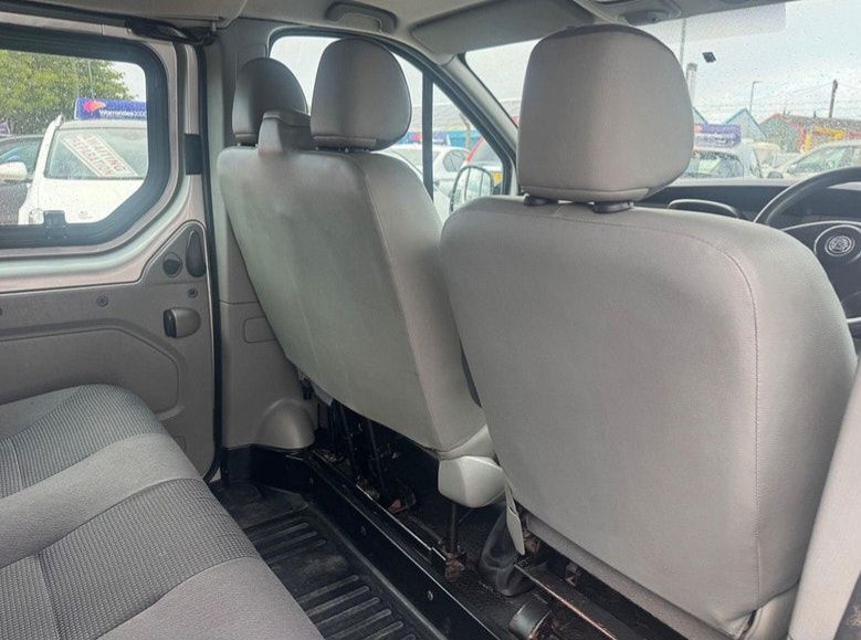 Опель Виваро 2.0 dci