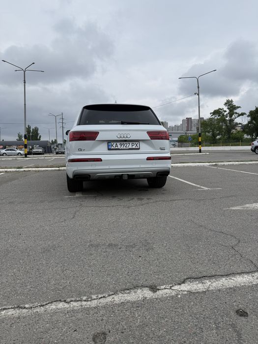 Audi Q7 premium plus