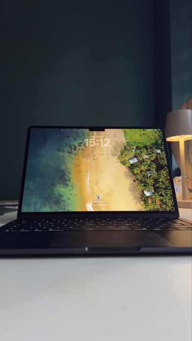 Jak nowy ! Mac book Air M5  13 10 core  8 core GPU 16GB/512GB 22 miesiace GW