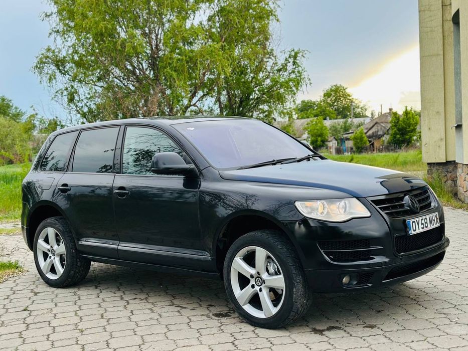 Продам Volkswagen Touareg полный привод в отличном состоянии