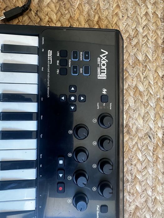 Teclado Midi M-Audio Axiom AIR Mini 32