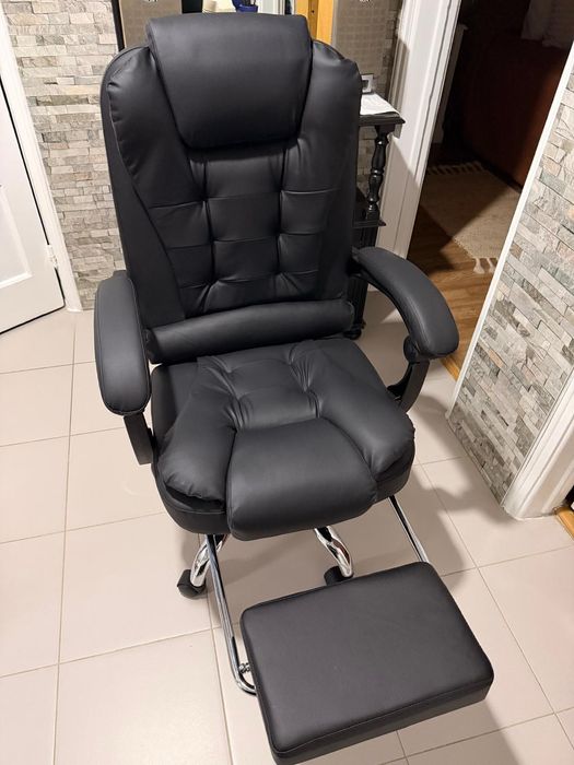 Vendo cadeira escritório nova