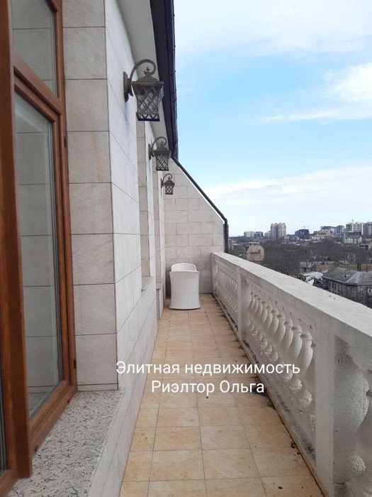Сдам VIP ЖК "Ренессанс" дизайнерский ремонт / Кировский сквер! Центр! Своя терраса!