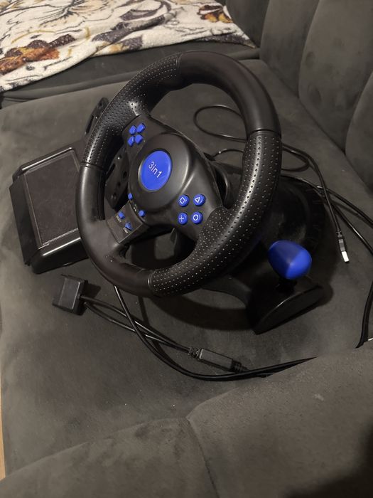 Руль та педалі для пк,ноутбука в гарному стані