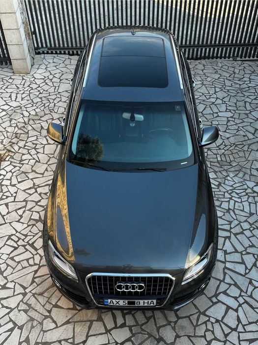 Продам Audi Q5 2016
