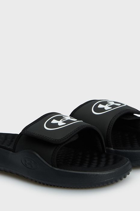Слайдеры Under Armour.