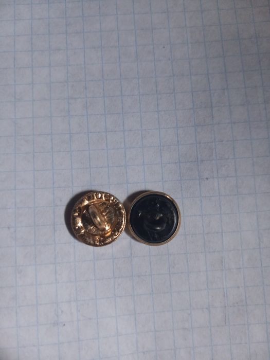 Пуговится  ссср вонные
