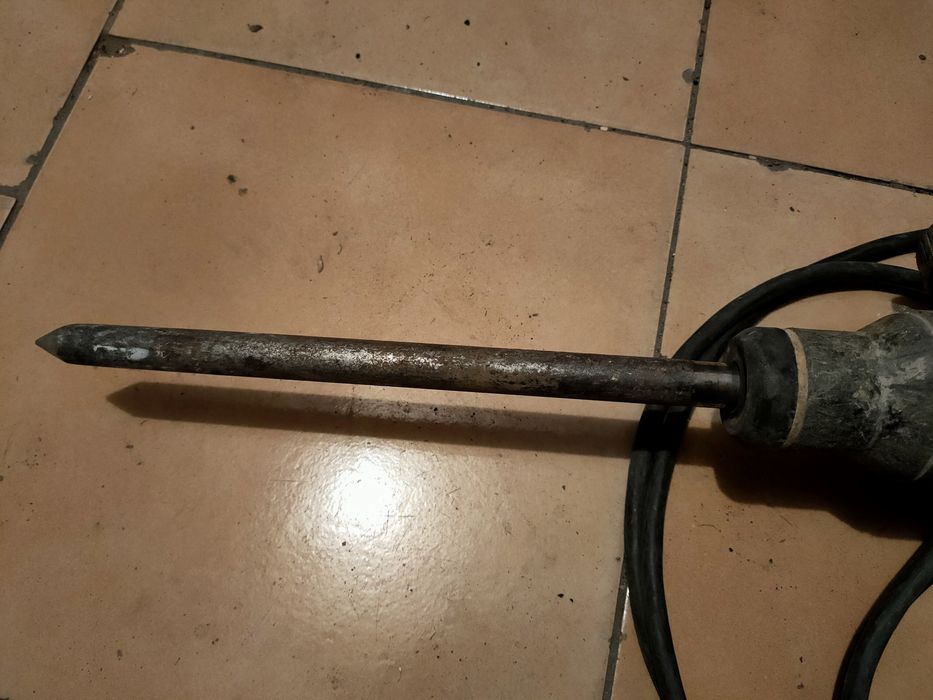 Młot ,wiertarka, udarowo wyburzeniowa DeWalt