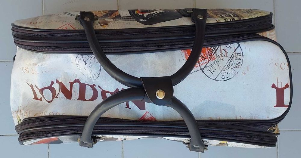 Mala/Trolley de Viagem com Rodas e com 3 Divisões