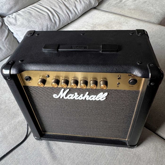 Amplificador Marshall MG15GR 15W com Reverb, Excelente Estado