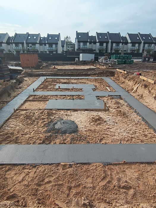 Budowa  osiedli, stan surowy, hale, biurowce, przemysłowe