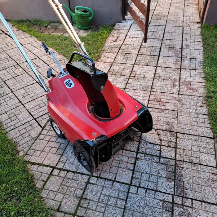 Odsniezarka wirnikowa Honda