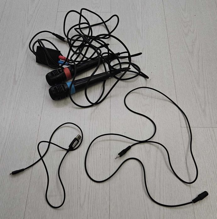 Jogo Singstar PS3 + microfones