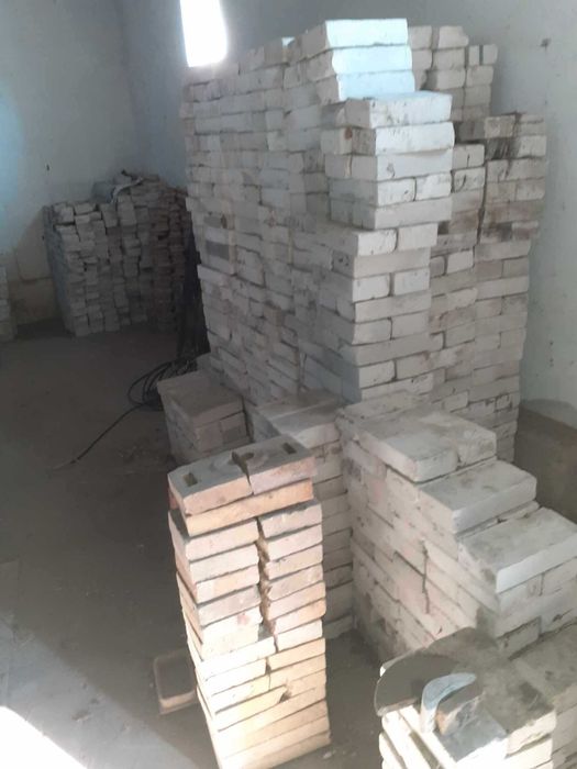 do sprzedania cegły