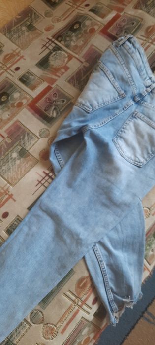 Джинси крутої якості в гарному стані