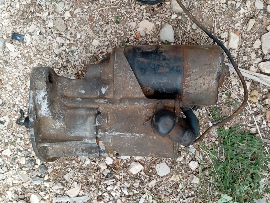 Motor de arranque e alternador