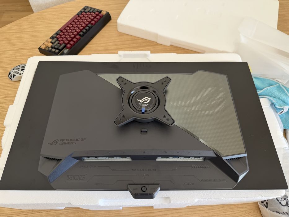 Monitor Asus Rog Strix OLED XG27AQDMG