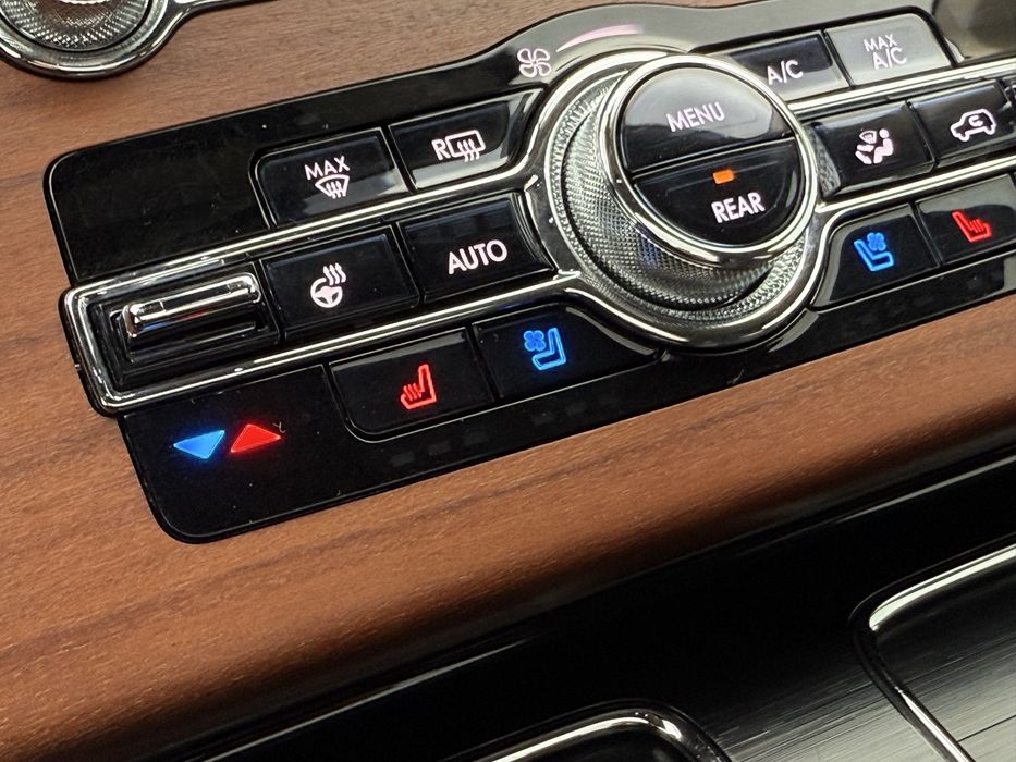 Lincoln Aviator 2020 VIN 5LM5J7XC6LGL22593 фото оголошення 18 з 24