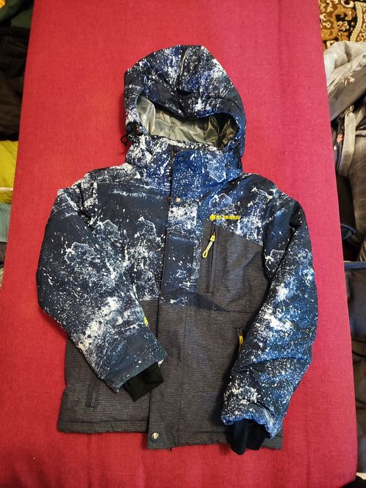 Продам куртку для мальчика