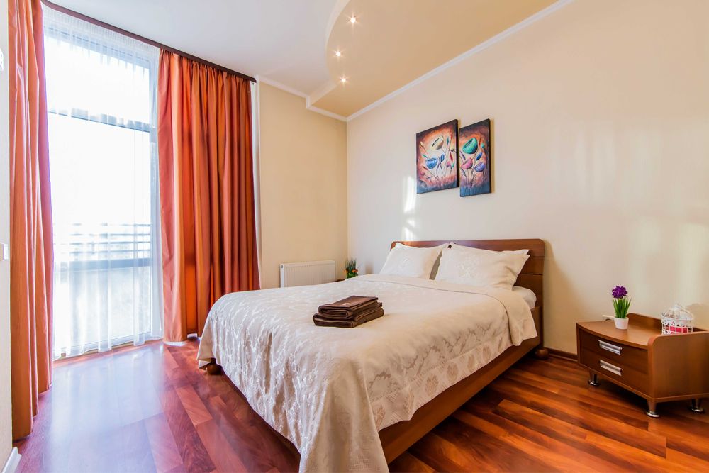 2к квартира на Печерську, Коновальця, 32в, центр