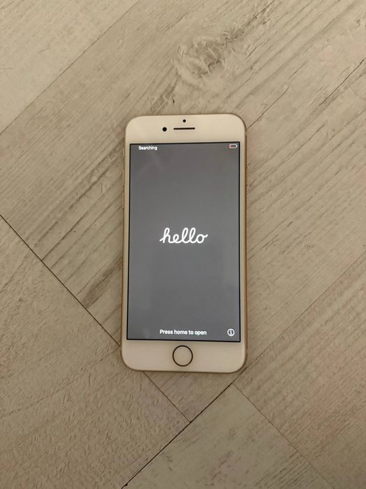 iPhone 8 64gb.